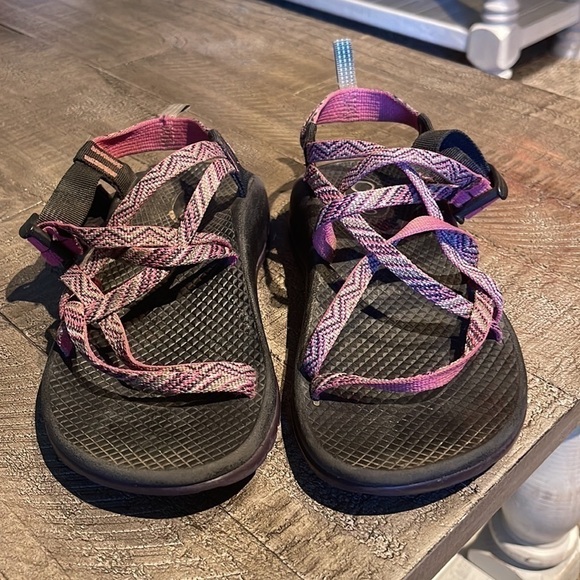 Chaco size 4 - Picture 1 of 8